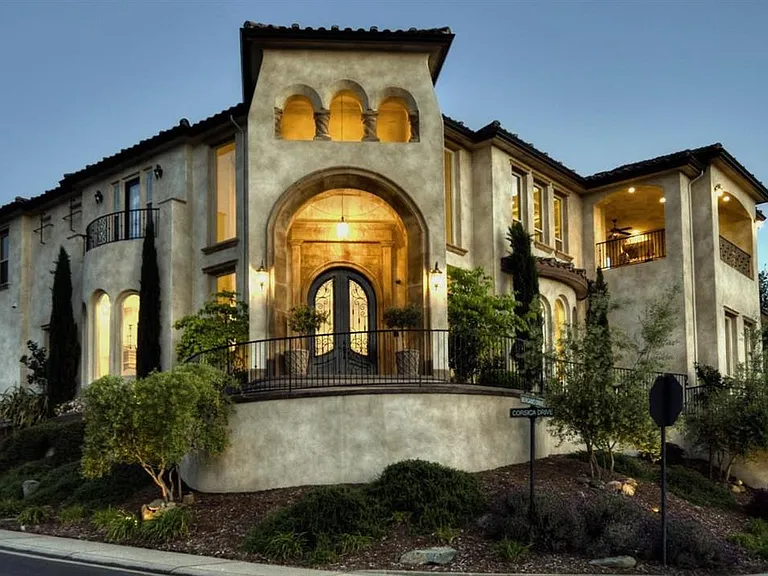 Home 34bf59e4189f5f2809e130969d901cb0 cc ft 768